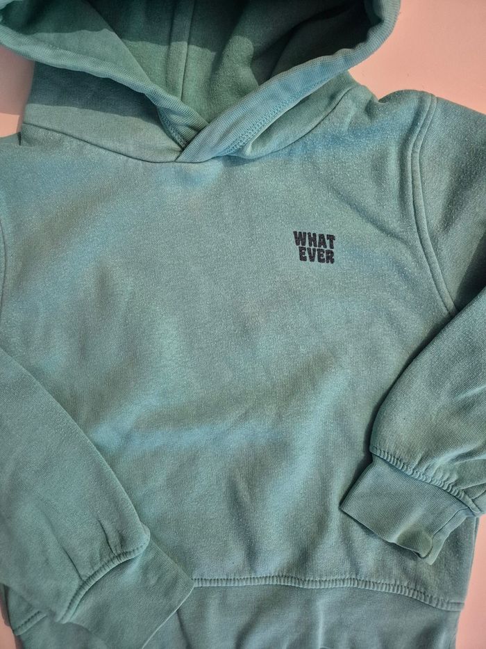 👦 Sweat à capuche - photo numéro 2