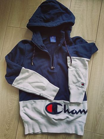 Sweats Champion Taille X/S en bleu et blanc, comme Neuf sans étiquette.