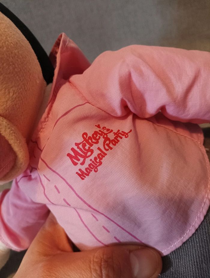 Jolie peluche Disneyland Paris Minnie magical party - photo numéro 2