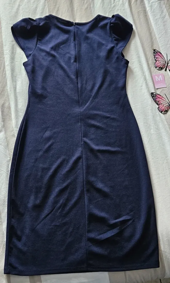 Robe mi-longue bleue marine SHEIN taille M - Chic et élégante - photo numéro 2
