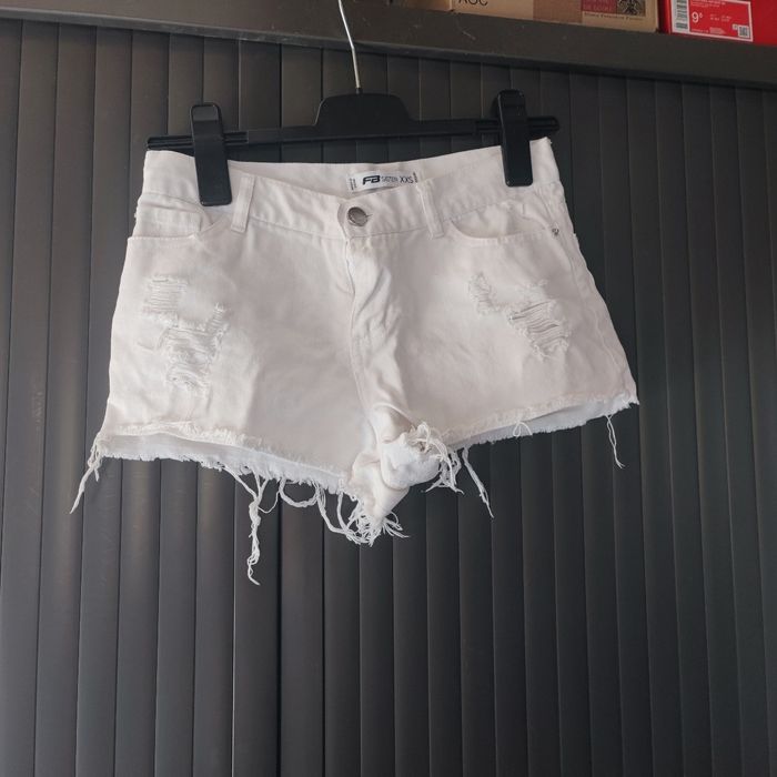 Minishort blanc fbsister xxs / 32/ 12 ans fille