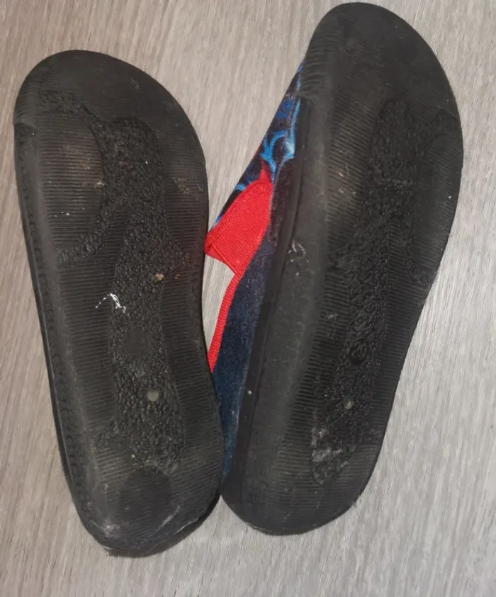Chaussons garçon pointure 29 spiderman - photo numéro 2