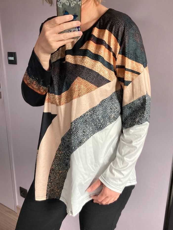 Superbe t-shirt élégant et sobre XXL - photo numéro 3