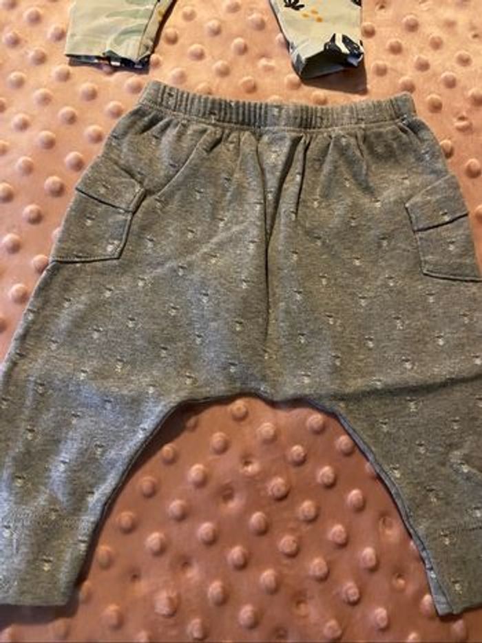 Lot de 4 pantalons taille 3 mois - photo numéro 4