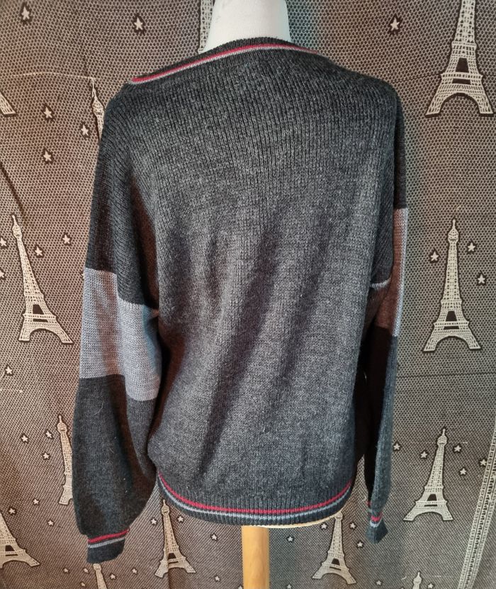 Pull d'hiver col V gris taille 48-50 - photo numéro 4