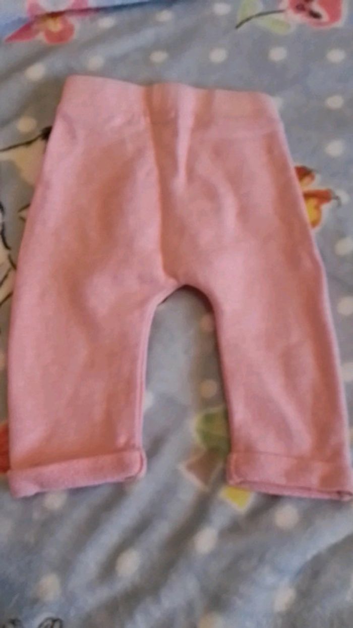Pantalon Kiabi 6 mois neuf - photo numéro 4