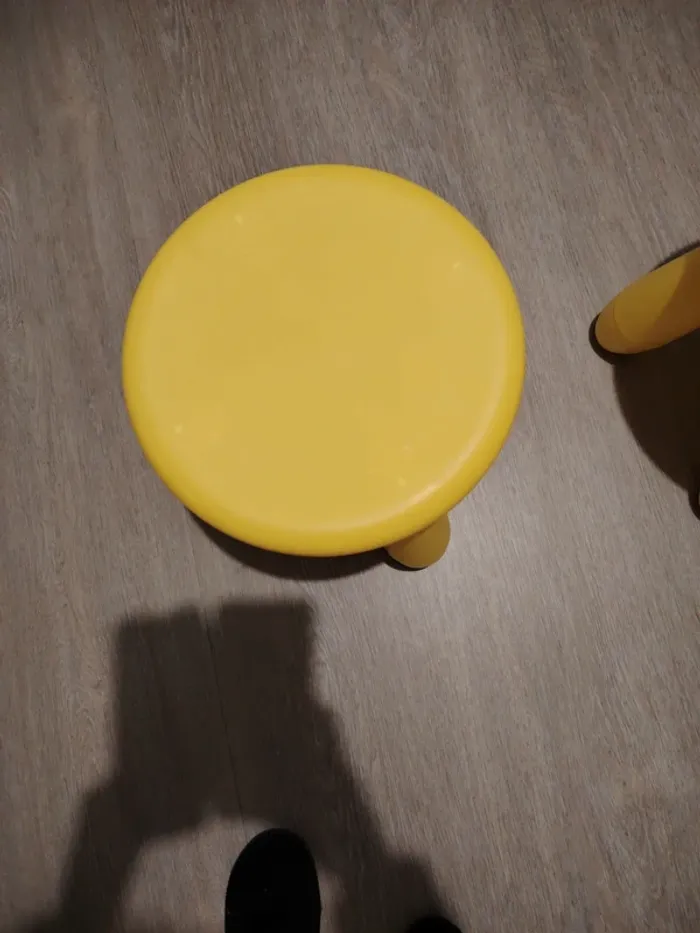 Tabouret enfant IKEA - photo numéro 3