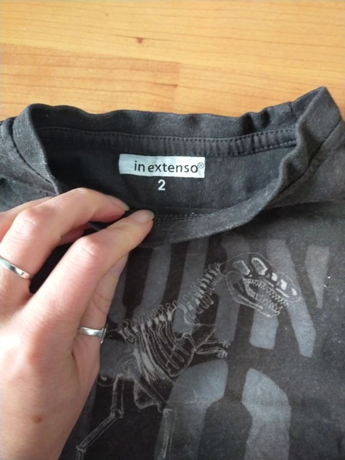 T-shirt 2 ans - photo numéro 2