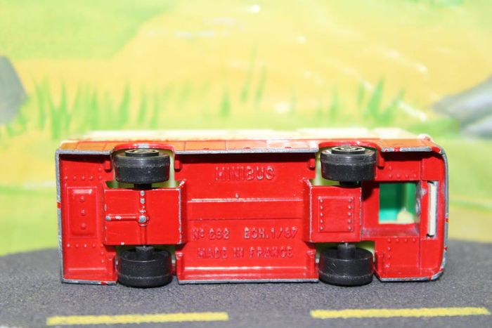 Majorette minibus d'aéroport - photo numéro 10