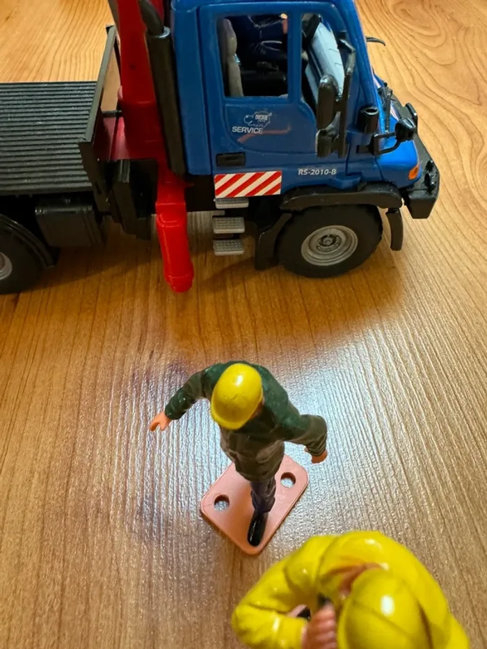 Lot camion de chantier et personnages - photo numéro 6