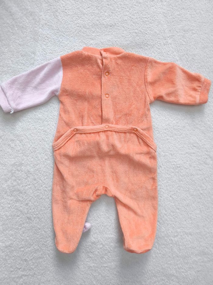 Pyjama 1 mois - photo numéro 2