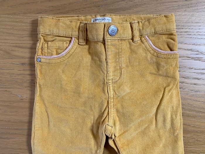 Mango Pantalon velours moutarde Taille 18/24 mois - photo numéro 4
