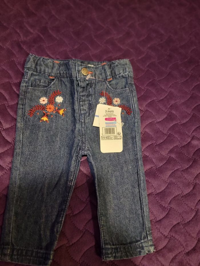 Pantalon  3 mois - photo numéro 2