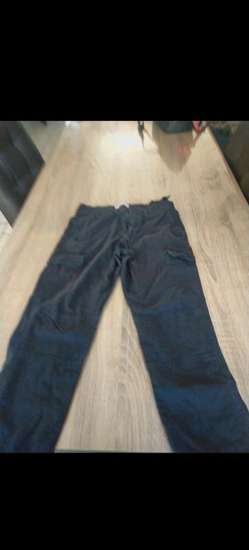 Pantalon cargo