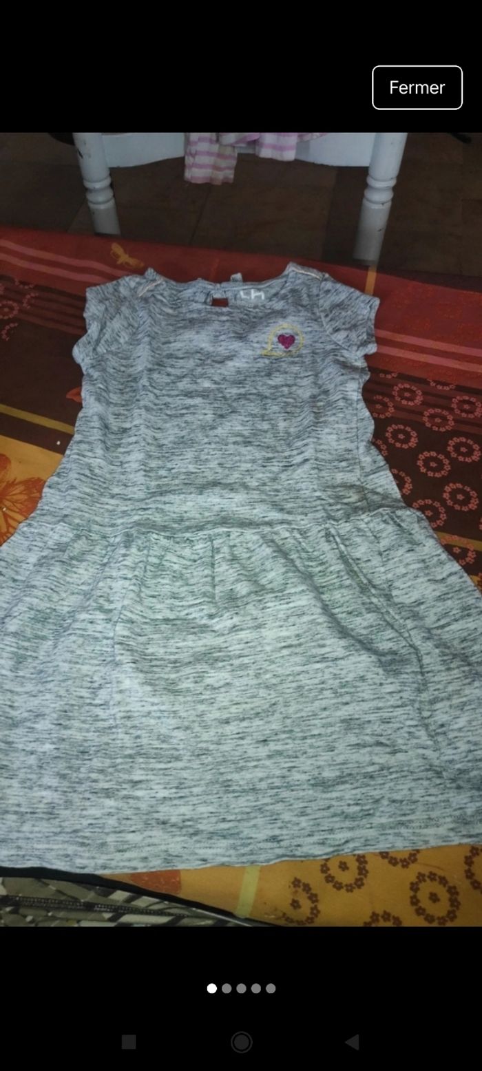 Très belle robe fille e79