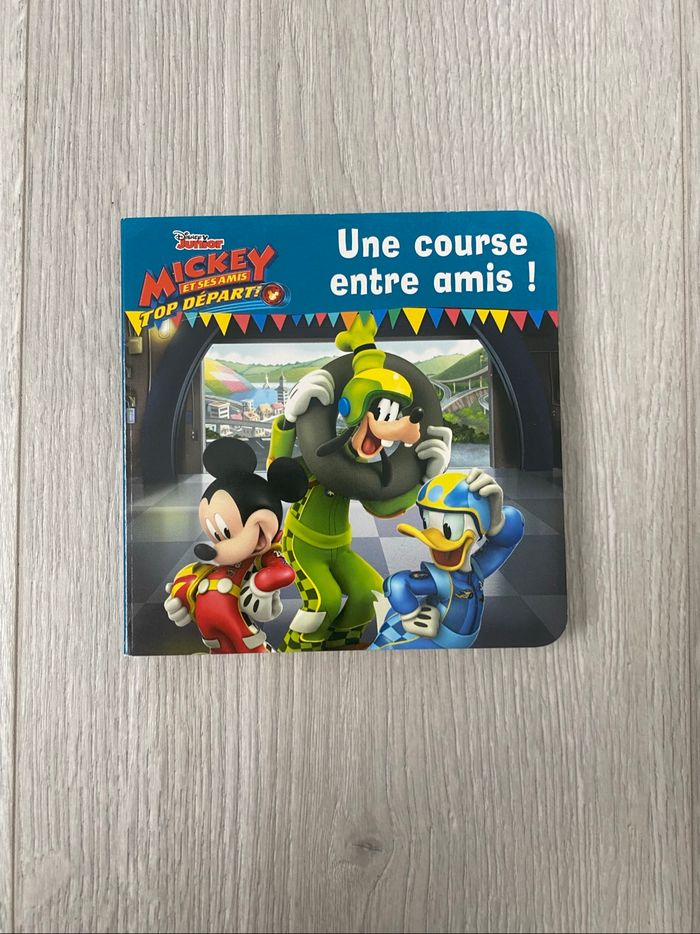 🏁 Livre "Mickey et ses amis : Une course entre amis !" NEUF ! - photo numéro 2