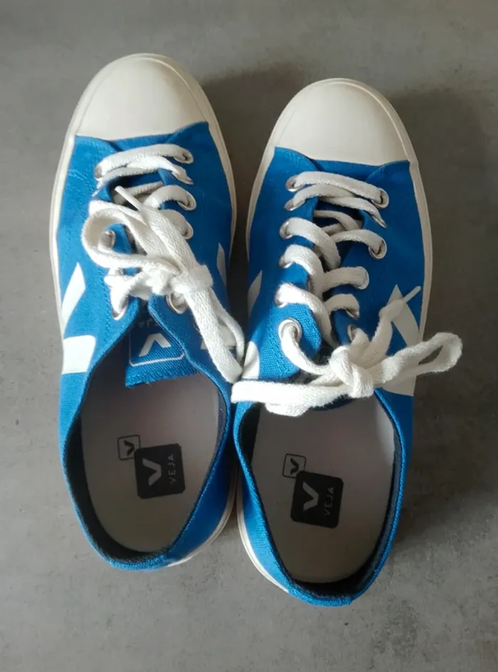 Chaussures Baskets en toile comme neuves - Femme - Fille - 39 - photo numéro 4