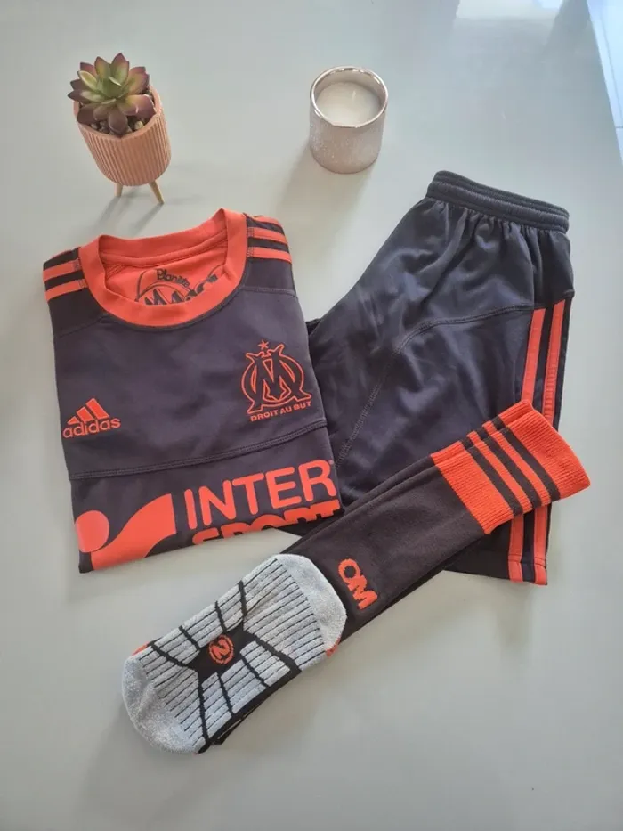 Ensemble Adidas OM 14 ans