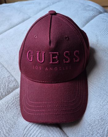 - casquette guess 🧢