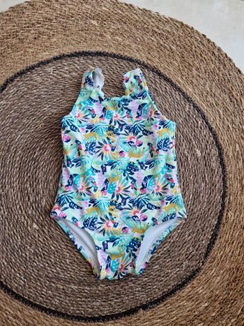Joli maillot de bain 1 pièce Gémo taille 4 ans