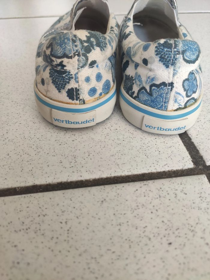 Ballerines blanches et bleues motifs fleuris Verbaudet 28 très bon état - photo numéro 5