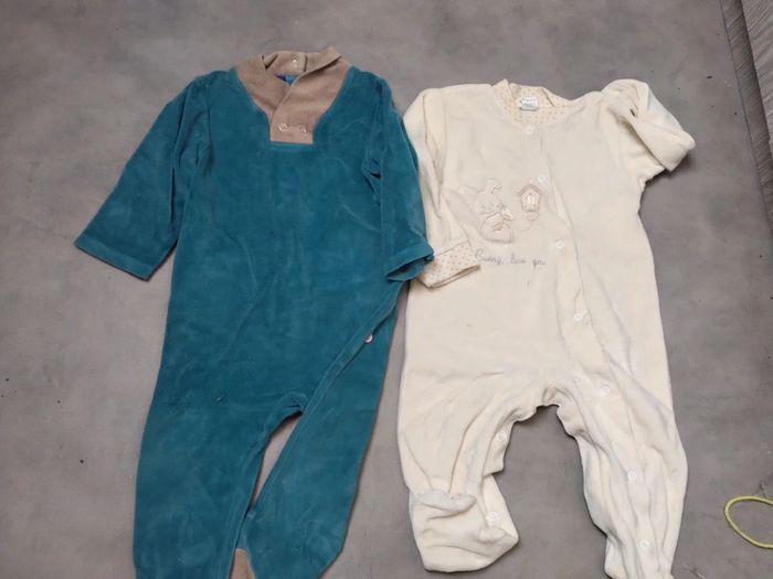 Pyjamas 12 mois - photo numéro 2