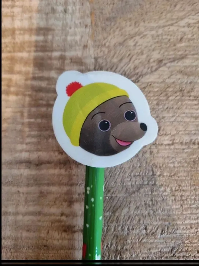 Crayon de papier petit ours brun - photo numéro 3