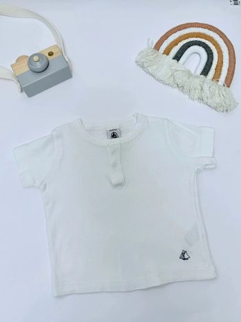 T-shirt Petit Bateau blanc talle 6 mois 67 cm