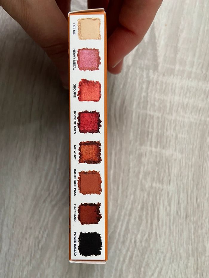 Too faced palette yeux ombres kitty likes to scratch - photo numéro 2