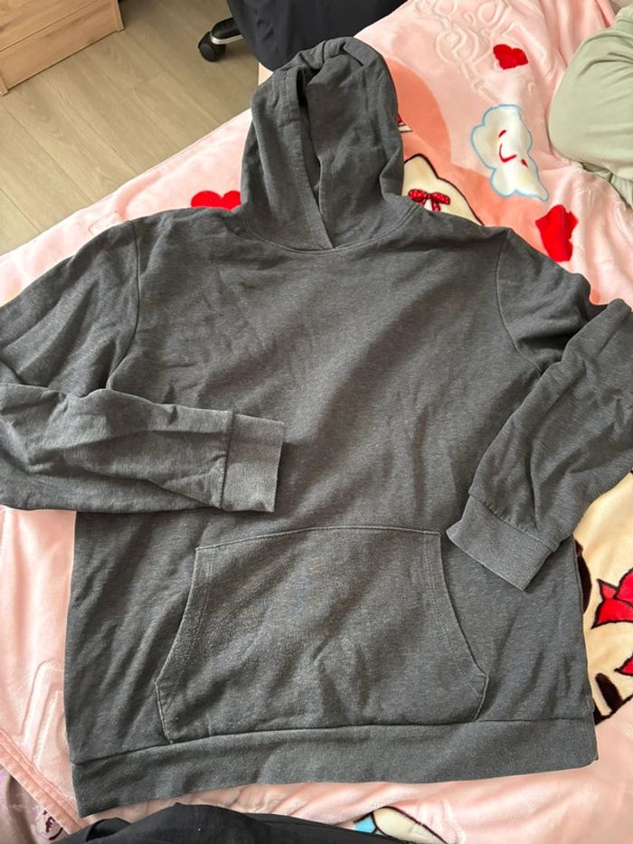 Sweat gris