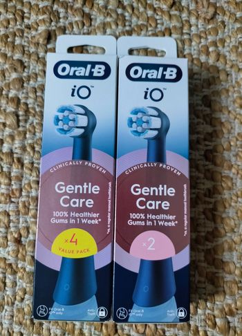Lot 6 brossettes Oral-B io Gentle Care Noire