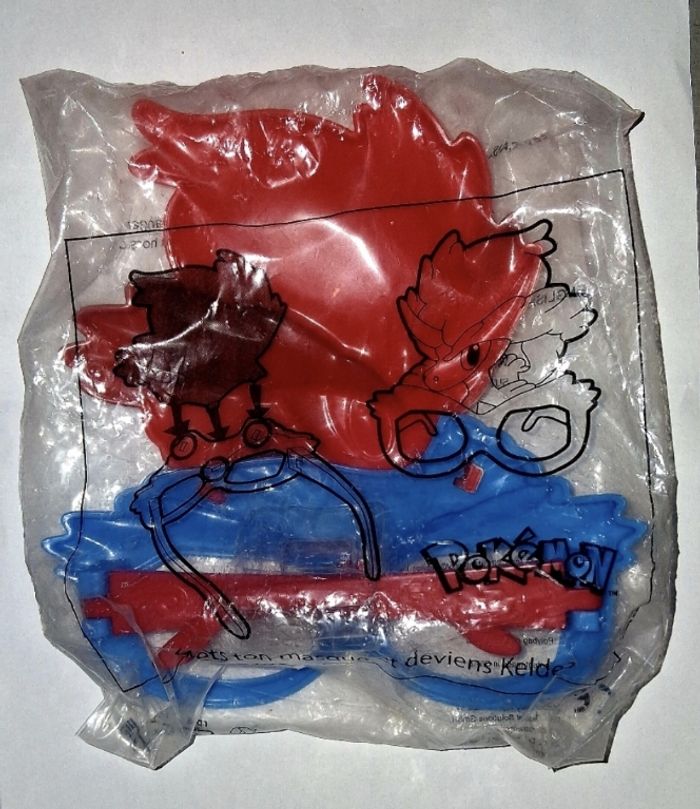 Masque lunettes pokémon Keldeo neuve - photo numéro 2