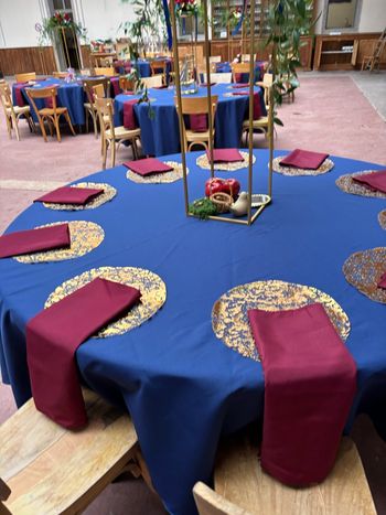 130 serviettes bordeaux