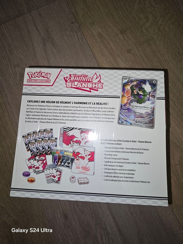 Pokemon coffret dresseur d'élite flamme blanche 10.5 - photo numéro 3