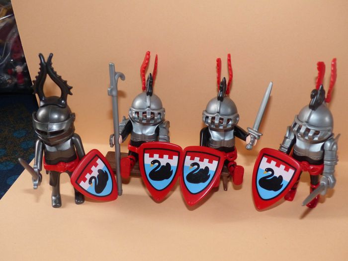 Lot playmobil chevaliers du cygne noirs - photo numéro 3
