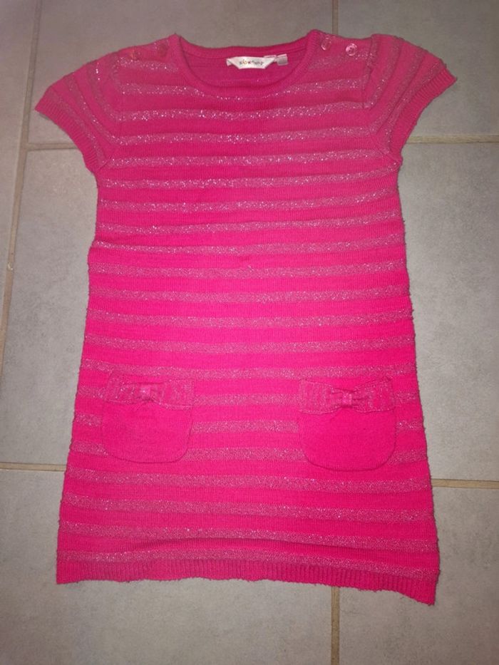 Robe manches courtes