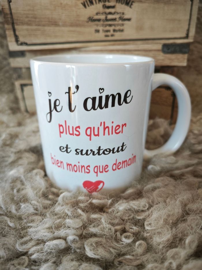 Tasse Idée Cadeau Saint Valentin - Je t'aime plus qu'Hier - photo numéro 6