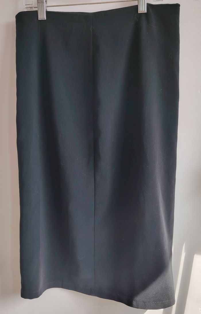 Jupe droite noire – Taille 40 (FR) - photo numéro 2