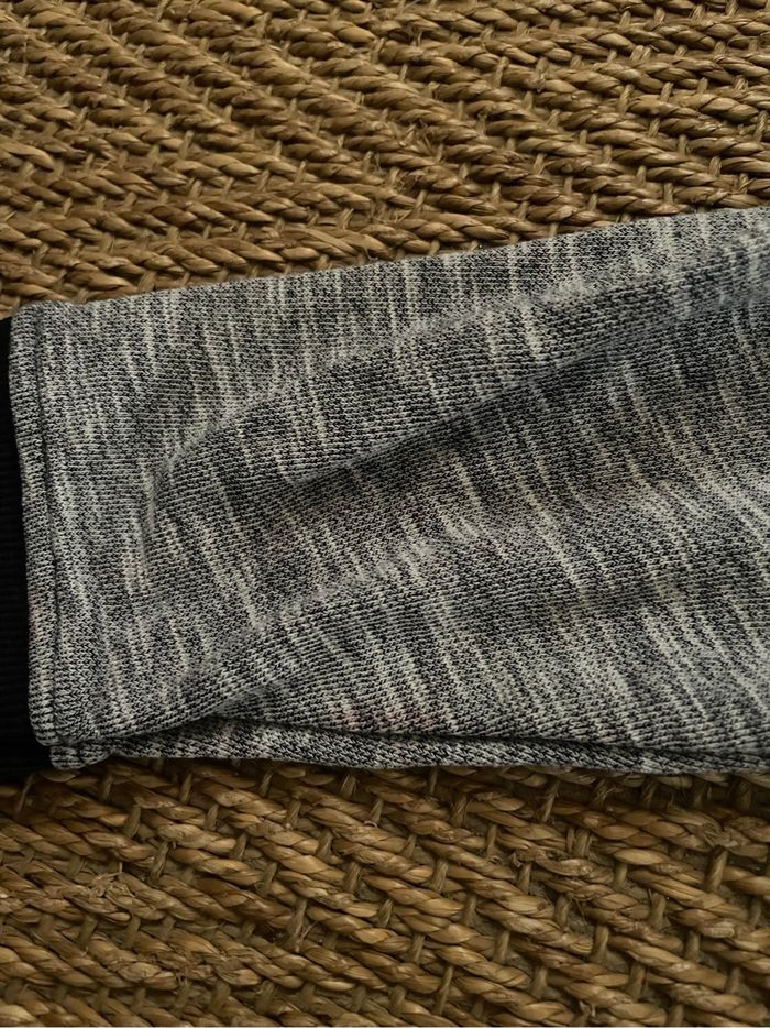 Sweat à capuche garçon TAO 4 ans - photo numéro 2