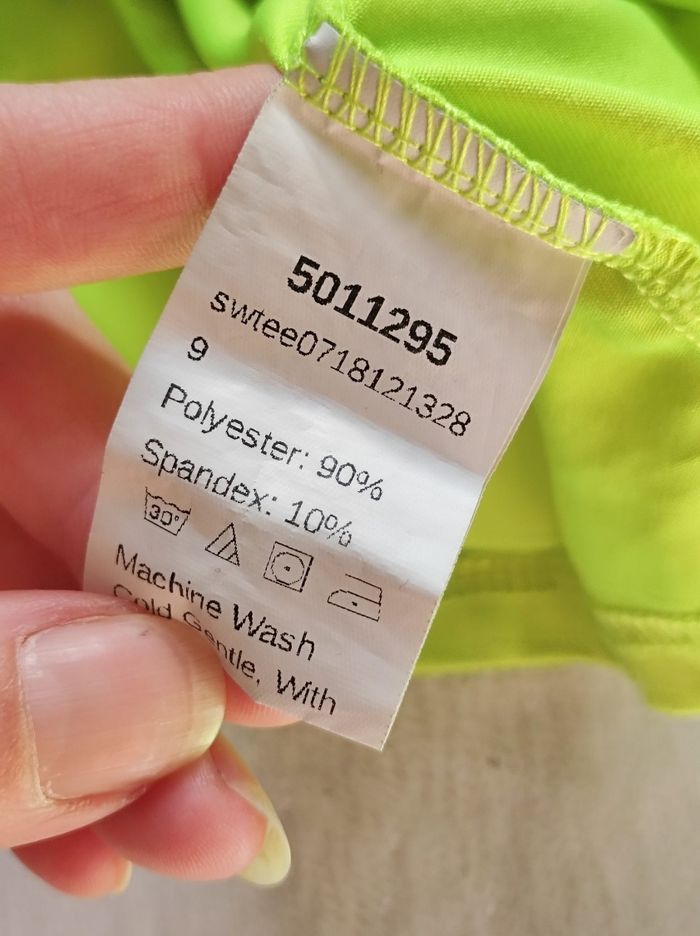 Pull court taille S - photo numéro 3