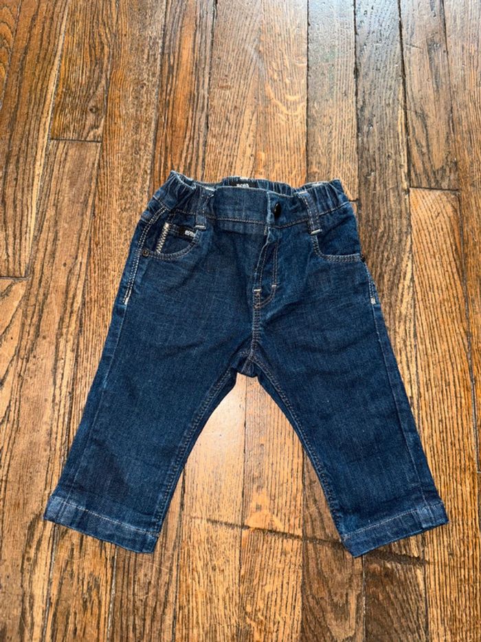 Jeans Hugo boss  3 mois - photo numéro 2
