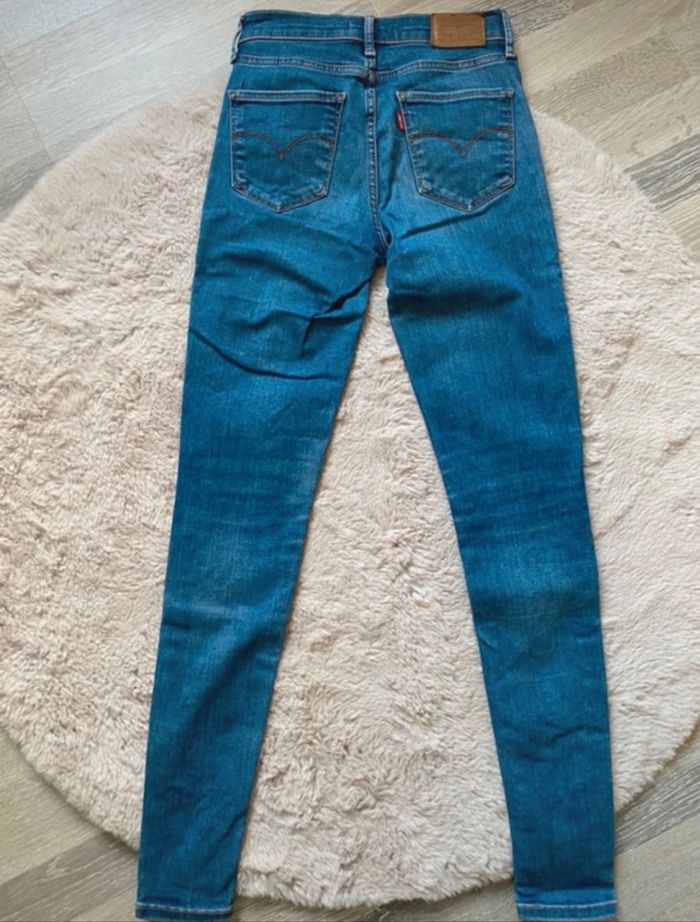 Jeans Levi’s  W24L30. - photo numéro 3