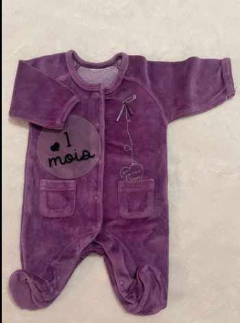 Pyjama  violet 1  mois