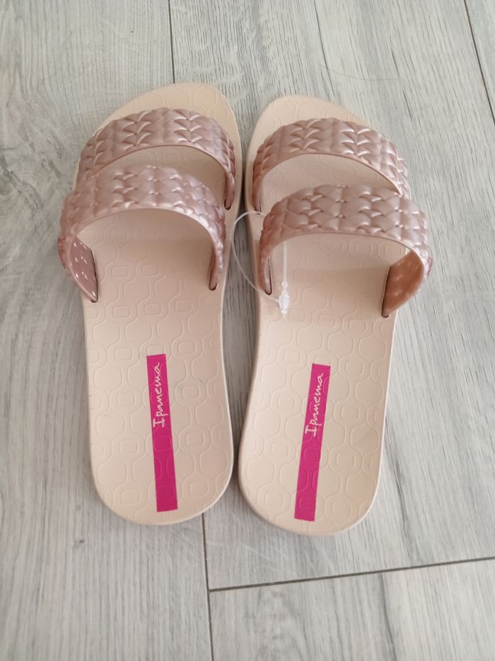 Sandales plates taille 36