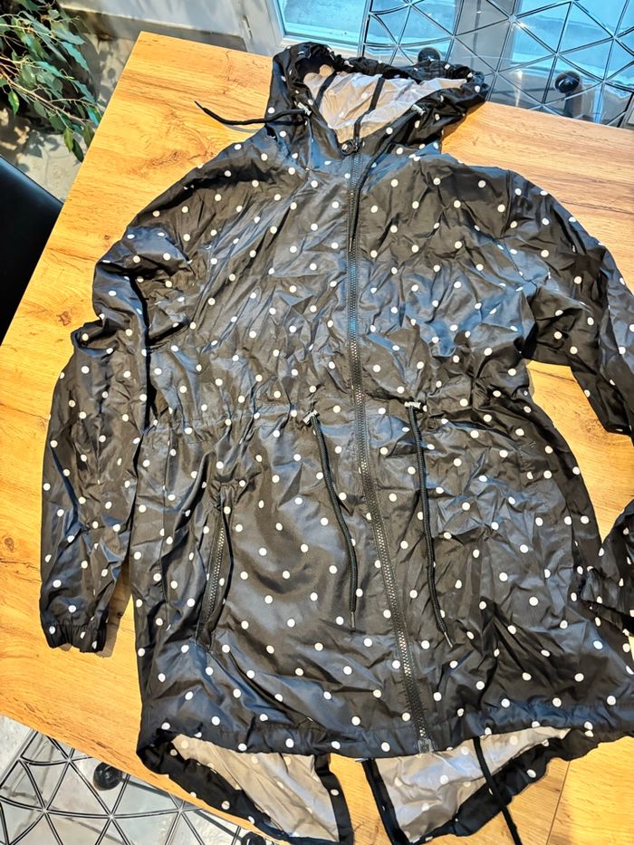 Parka imperméable légère noir pois blanc en pack taille M Primark - photo numéro 4