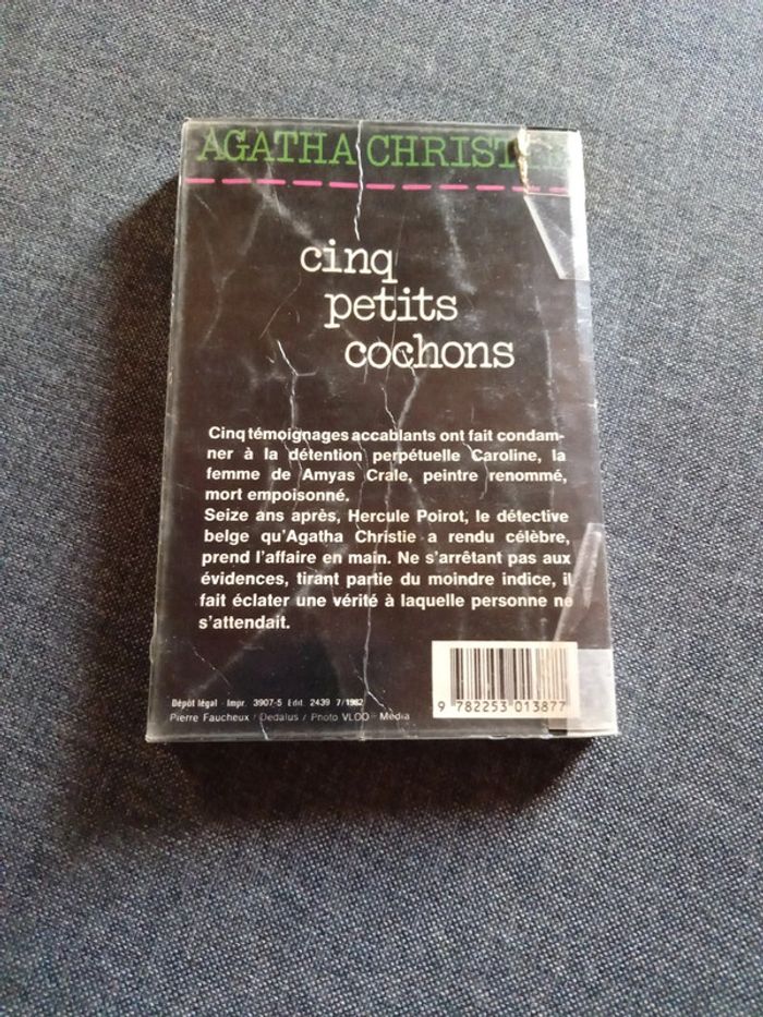 Lot de 2 livres de poche Agatha Christie - photo numéro 2