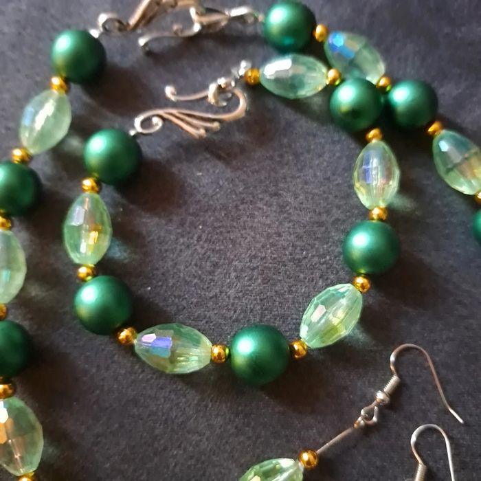 Parrurre boucles d'oreilles avec collier et bracelet vert - photo numéro 8