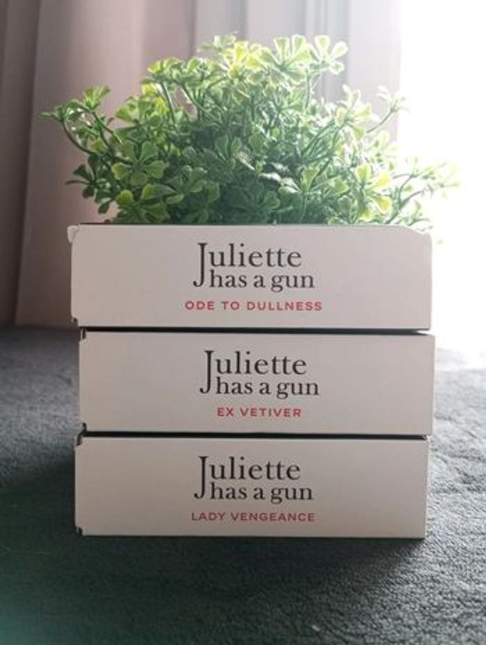 Juliette has a gun