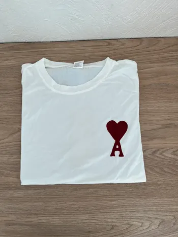 T-shirt blanc imprimé tendance