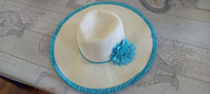 Chapeau femme neuf